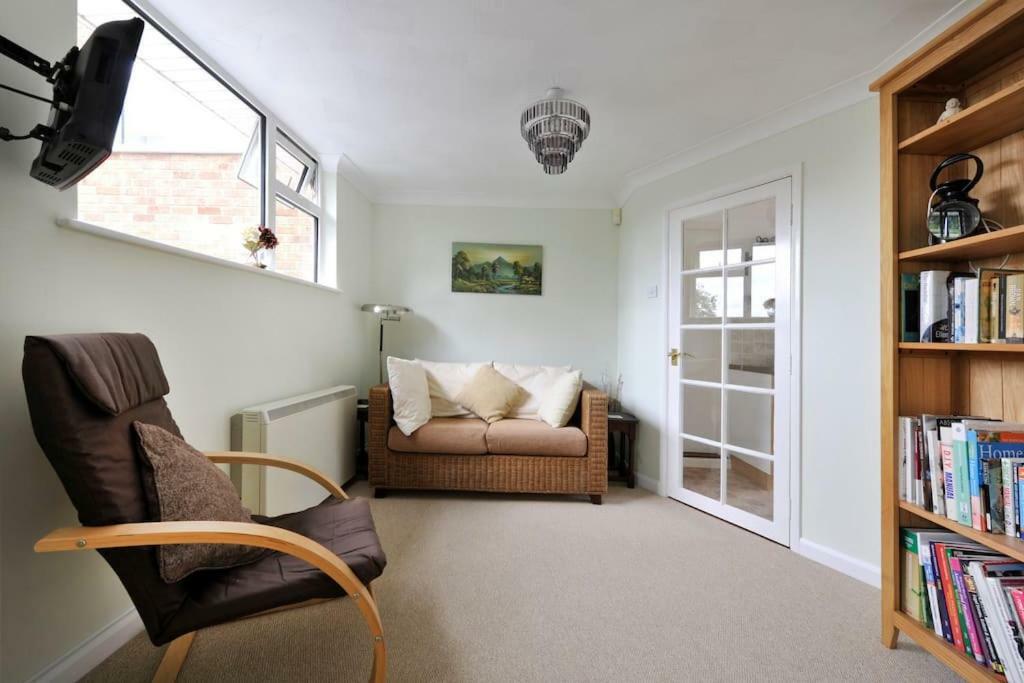 Saurden Guest Apartment Ipswich Buitenkant foto